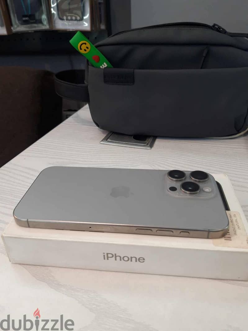 Apple - iPhone 15 Pro Max 3
