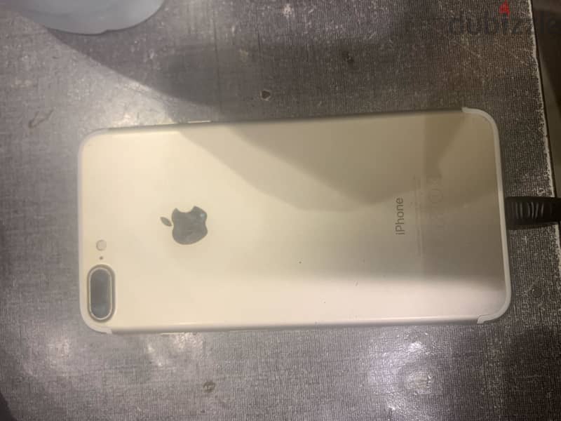 Apple - iPhone 7 Plus 1