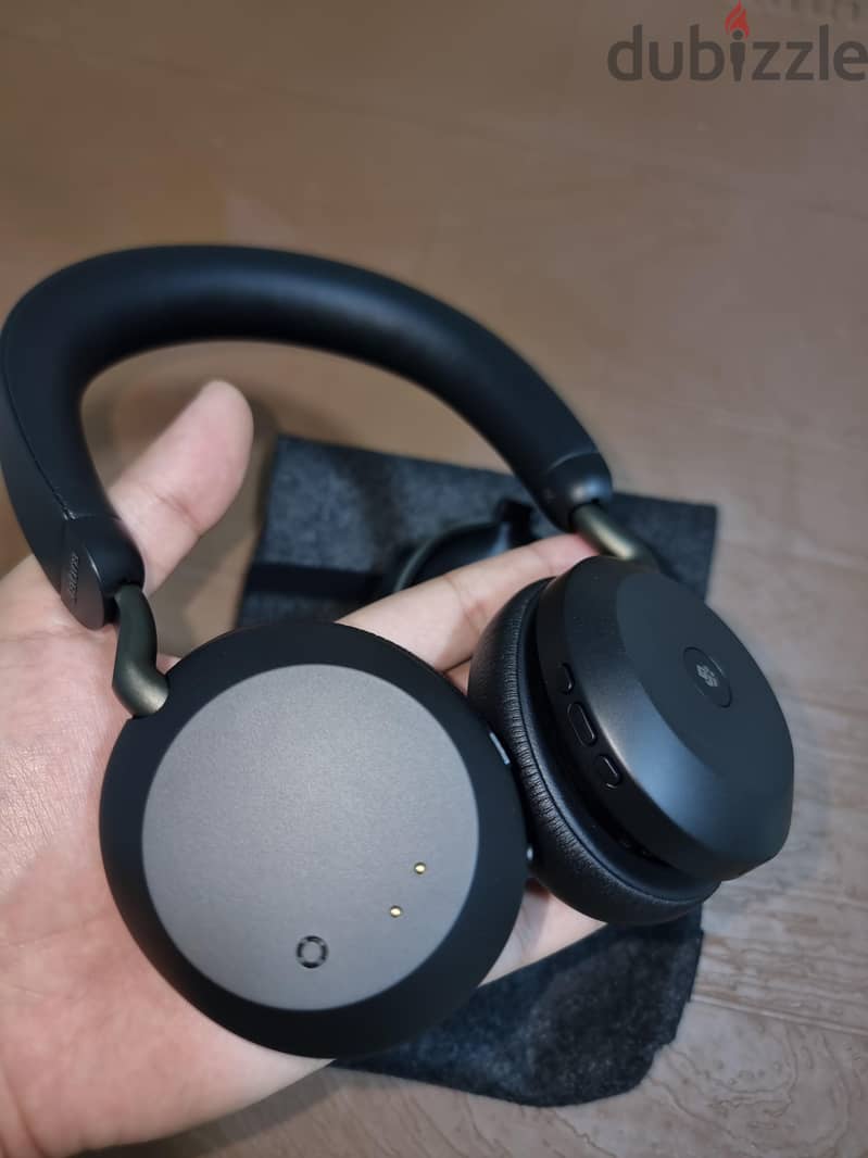 Jabra Evolve2 75 Wireless Headset 3