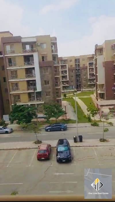 شقه للإيجار جنة اكتوبر كمبوند فيو ممتاز علي اللاند سكيب بجوار نادي الصيد ودقايق لمدخل زايد٣