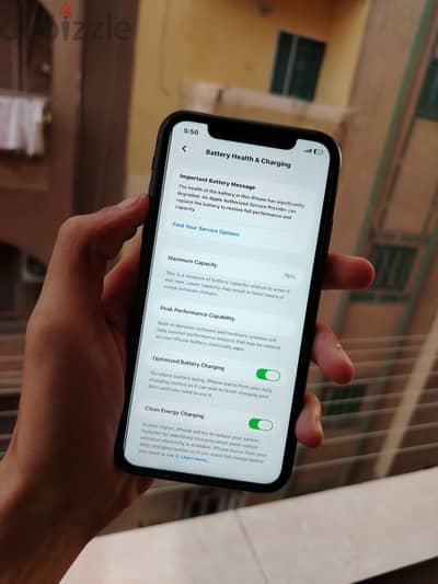 Apple - iPhone 11