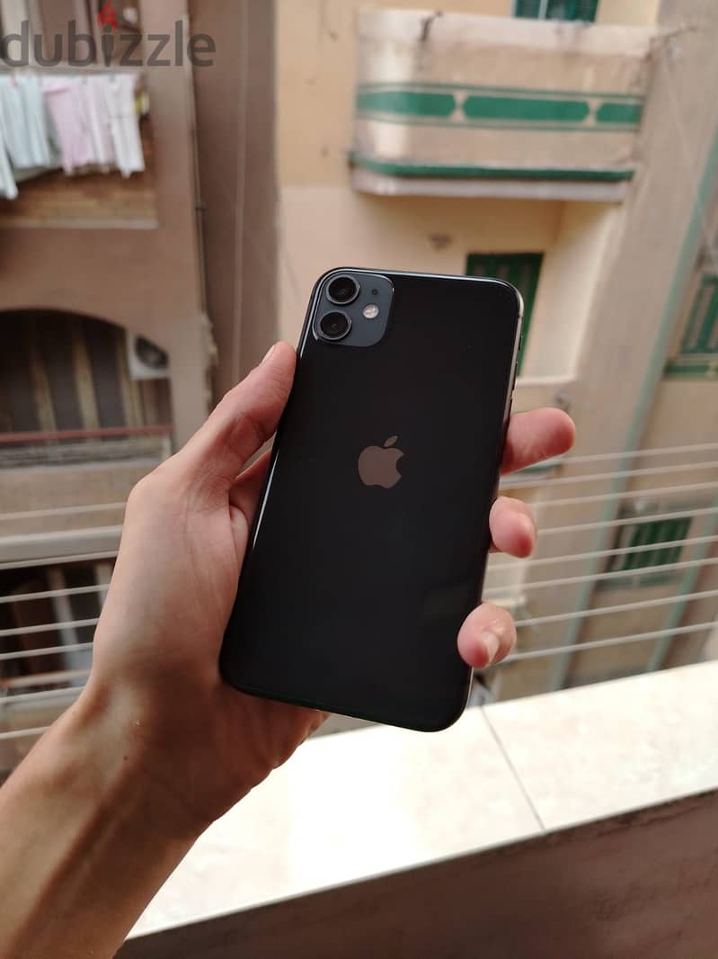 Apple - iPhone 11 8