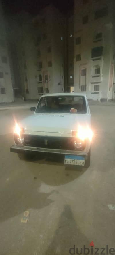 لادا نيفا 1993