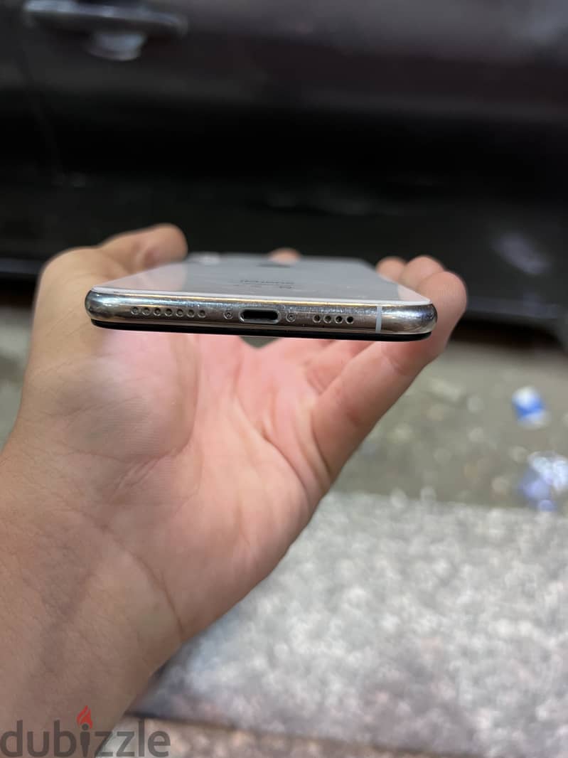 Apple - iPhone XS Max 1