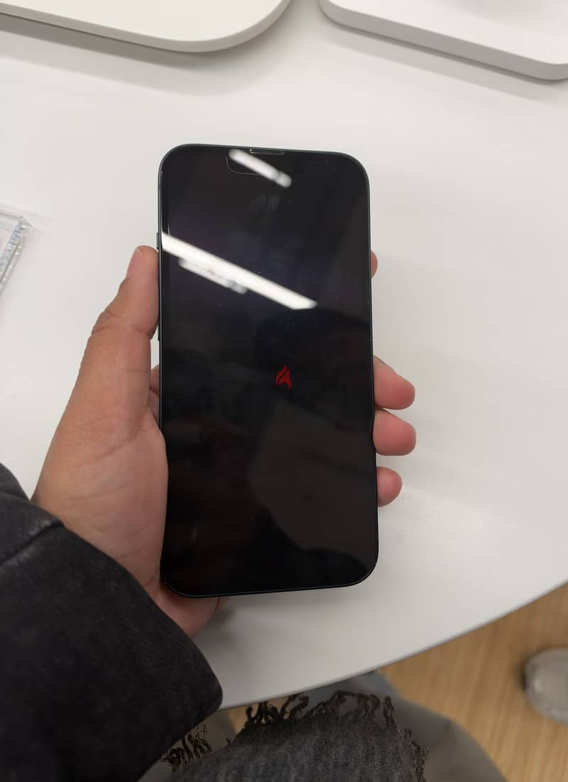 Apple - iPhone 13 2