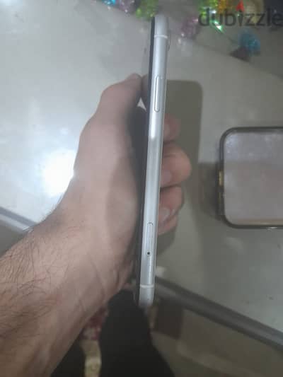 Apple - iPhone XR