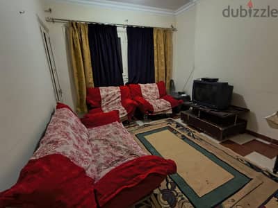شقة مفروشة للإيجار للطالبات بحدائق حلوان - من المالك مباشرة