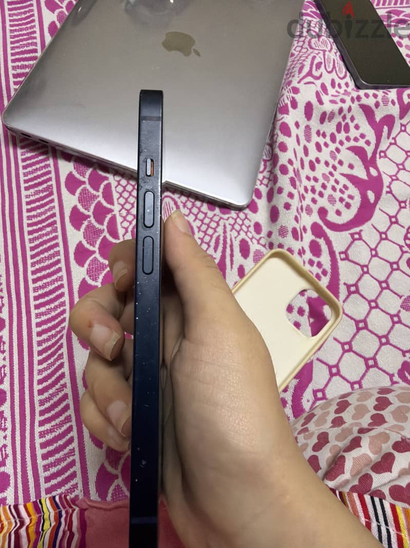 iPhone 14 1