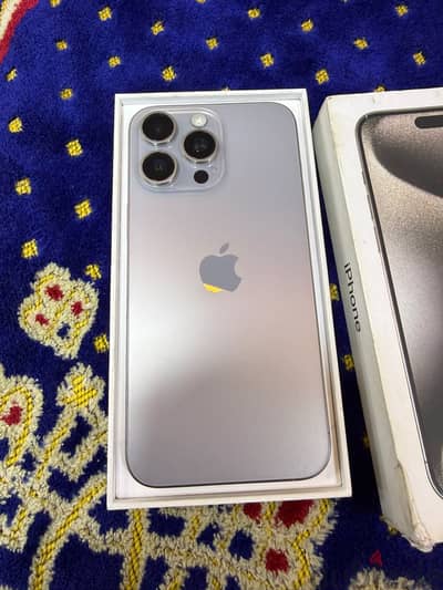 iPhone 15 Pro Max 256GB  ابل ايفون - لم يفتح ووتربروف بحالة الزيرو