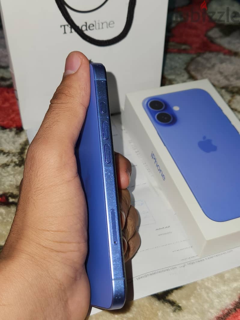 iPhone 16 4
