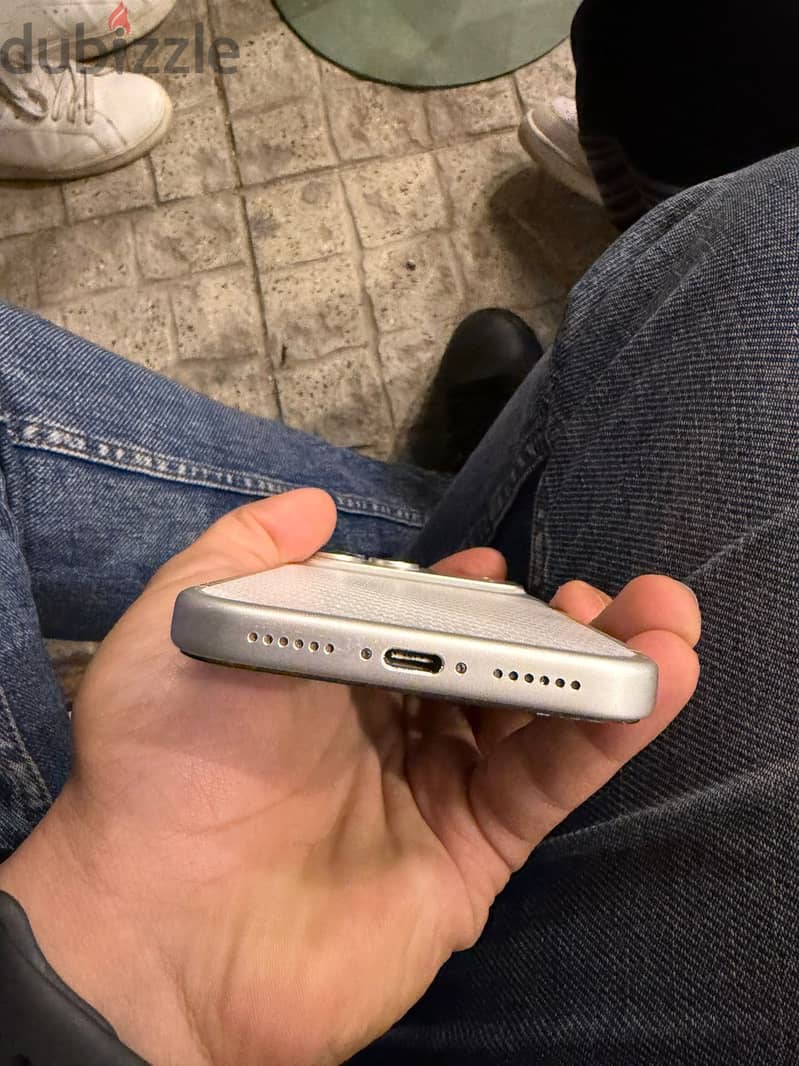 Apple - iPhone 17 Pro Max 1
