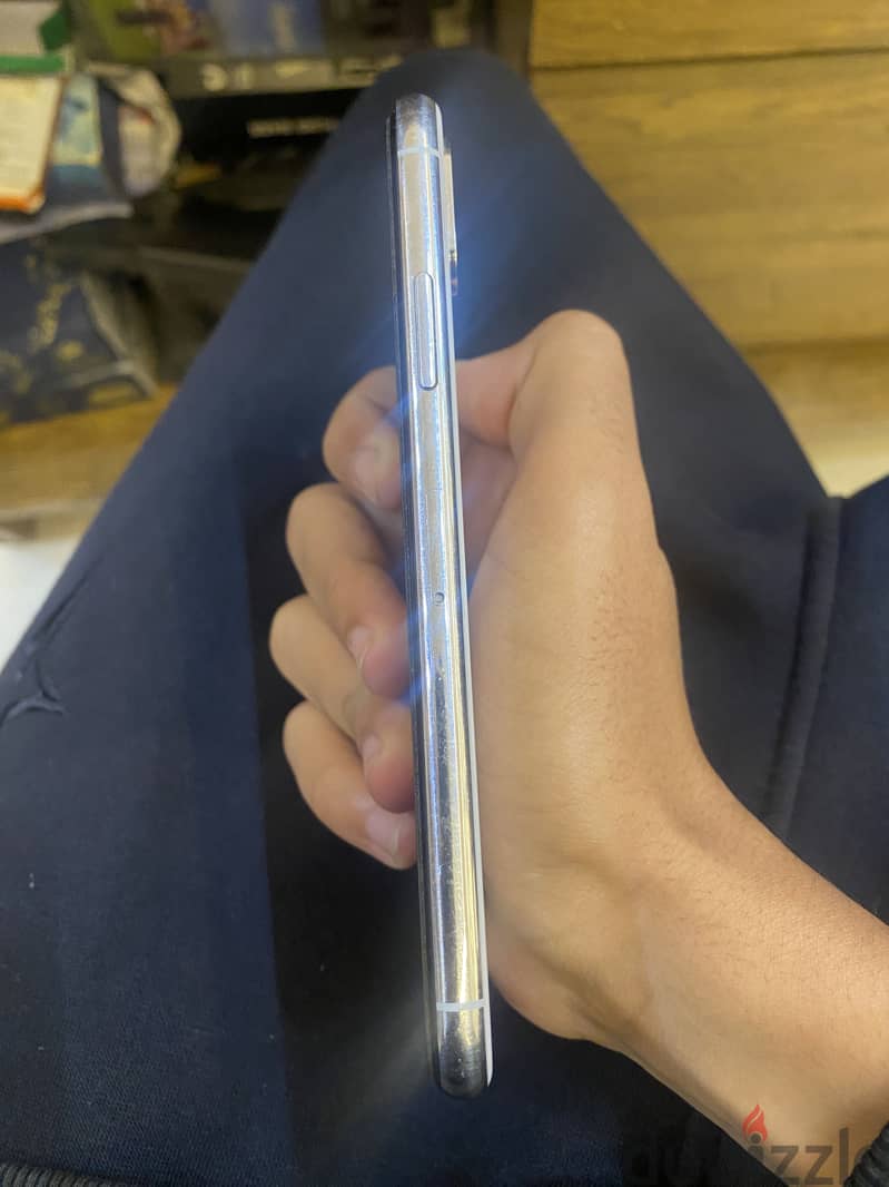 Apple - iPhone X 3