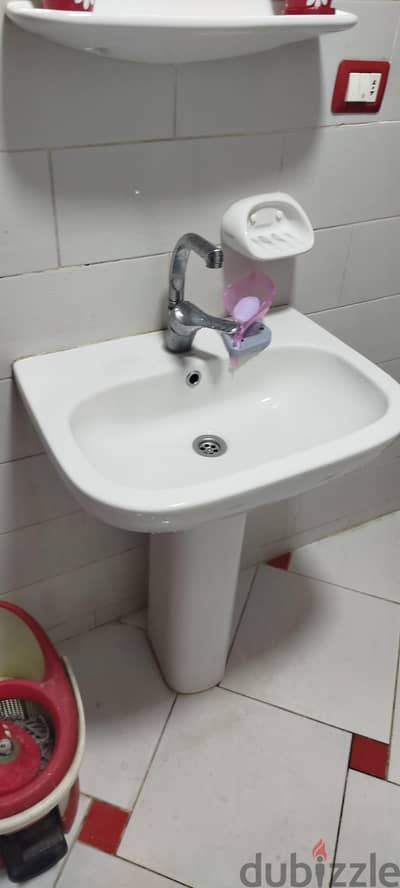 حوض دورافيت وصبانه ورف مرايه