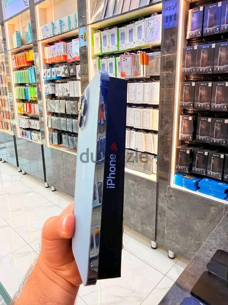 Apple - iPhone 13 1
