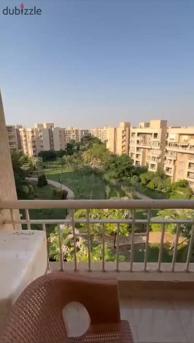 ٢٠٠م بمدينتى نموذج 4غرف فيووايد جاردن لوكيشن مميز متاح اكثر من عرض