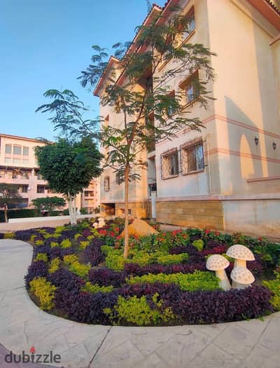 Immediate receipt of the last spacious apartment 201m on the golf course in Dreamland October