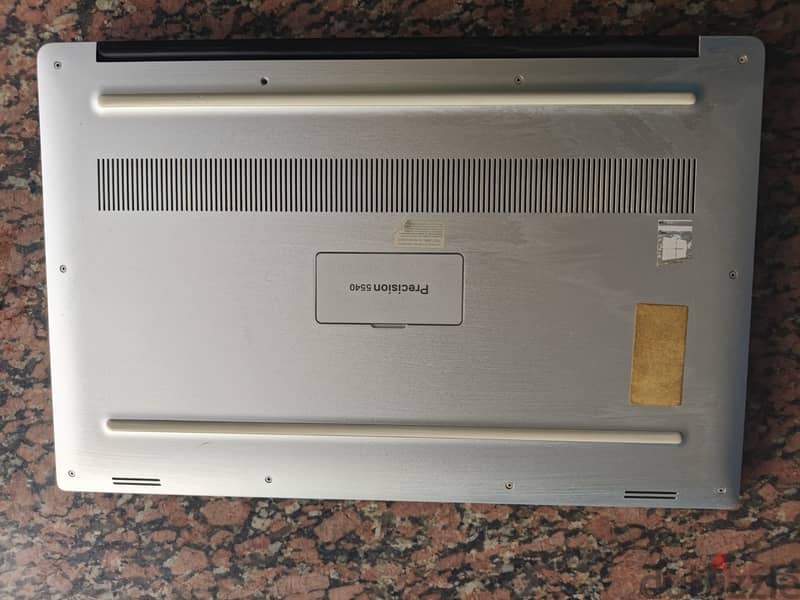 Dell 5540 1