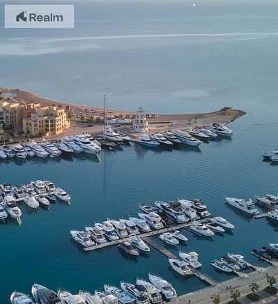 شقة مجددة مكوّنة من 3 غرف نوم مع حديقة خاصة في نيو مارينا، الجونة