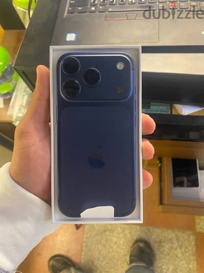 Apple - iPhone 17 Pro