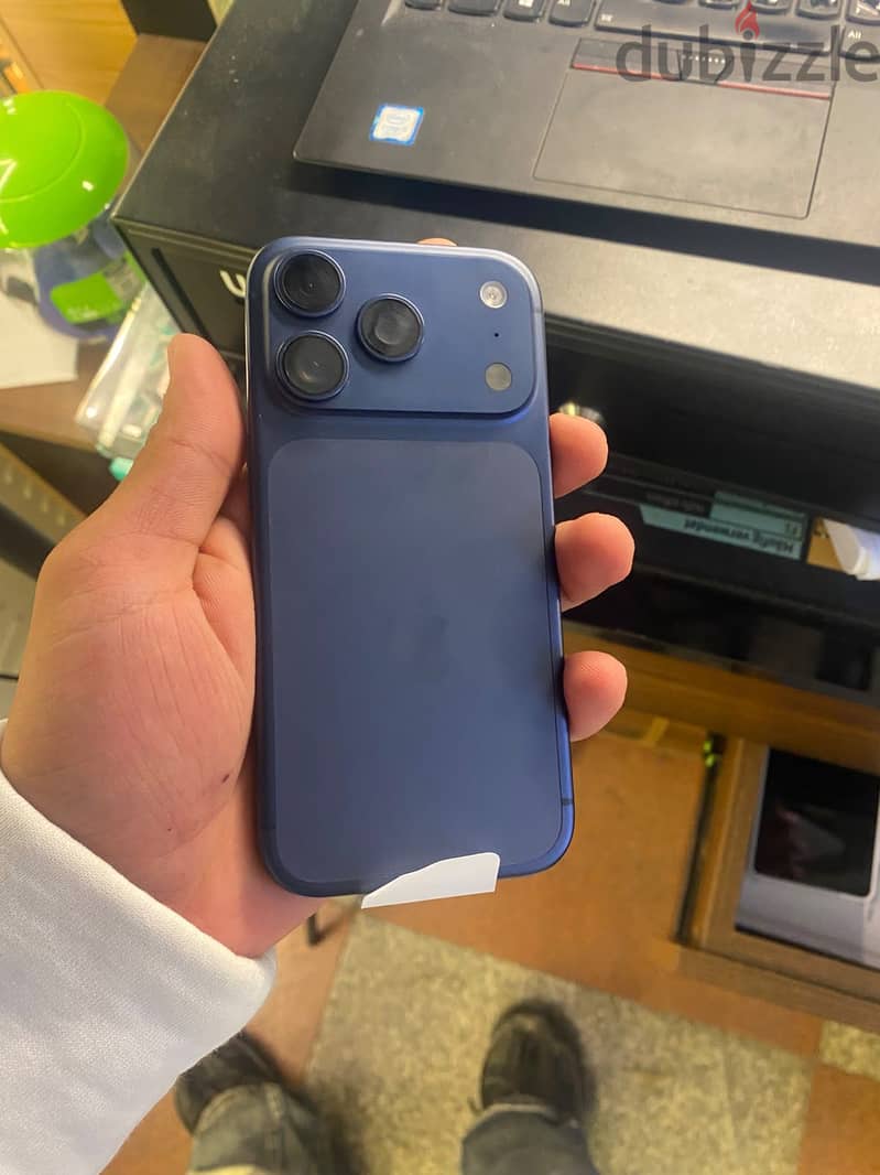 Apple - iPhone 17 Pro 1