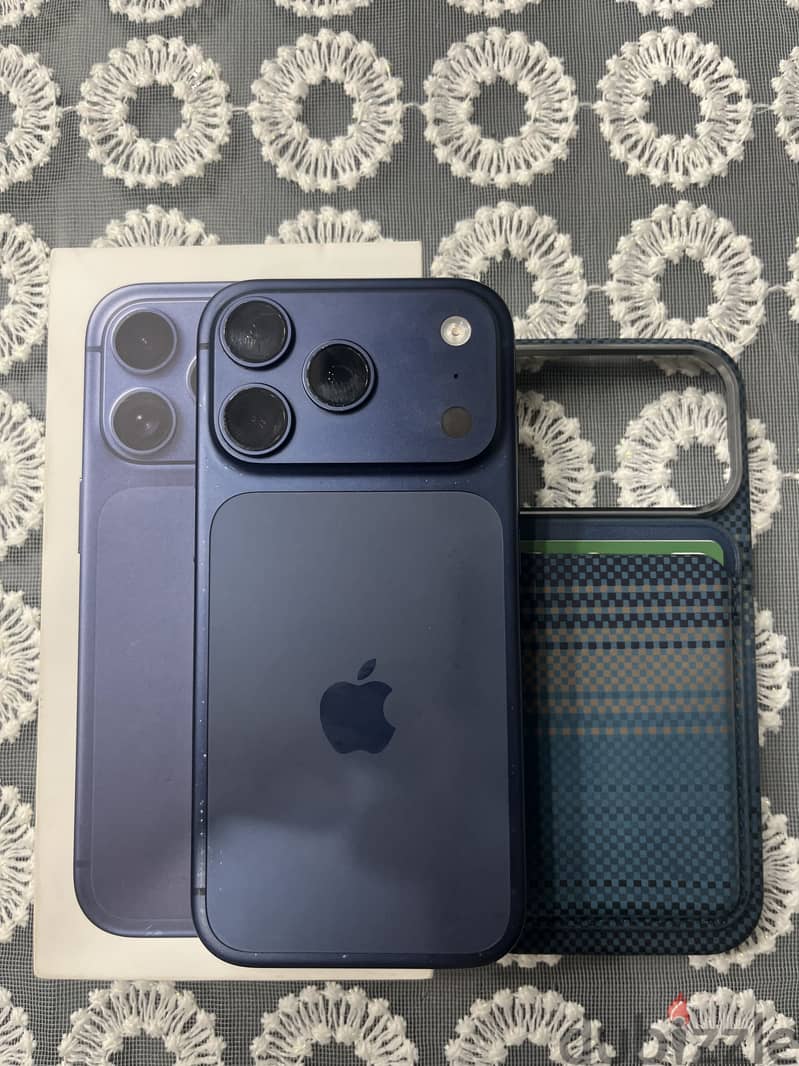 Apple - iPhone 17 Pro 1