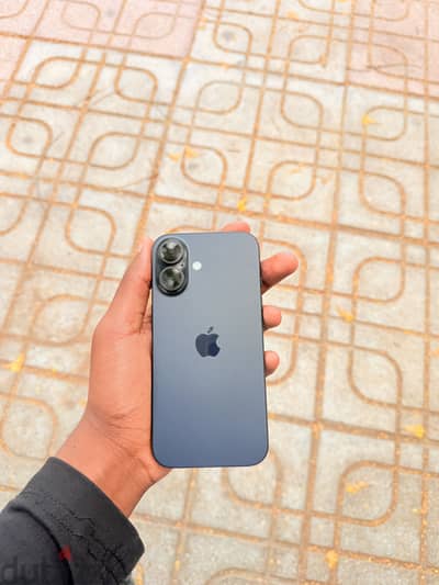 آبل - آيفون 16