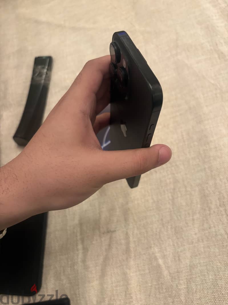 Apple - iPhone 16 Pro Max 2