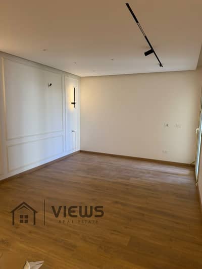 اي فيلا جاردن للايجار 278م + 85م حديقة بالمطبخ و التكييفات ماونتن فيو هايد بارك Mountain view hyde park