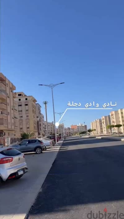 شقه بالمستثمر بجوار وادي دجله ( بحري )