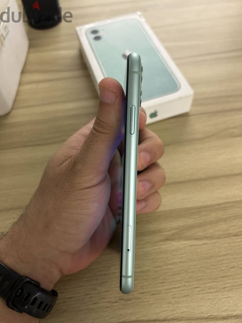 Apple - iPhone 11 2