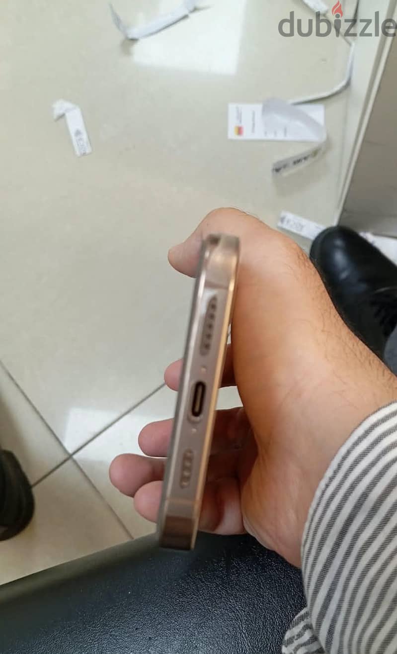 Apple - iPhone 16 Pro Max 5