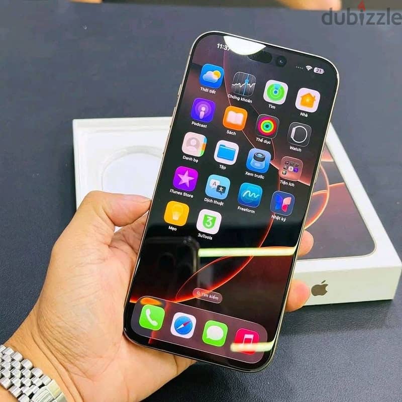 Apple - iPhone 16 Pro Max 2