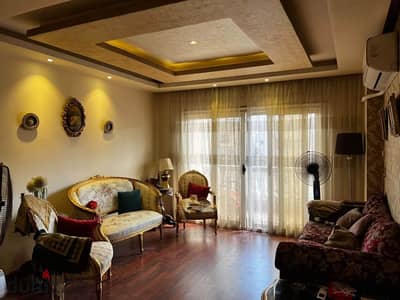 Own a distinctive apartment in Al-Ahram Gardens Area A, 190 meters on the main Mineral Wealth Street, view of the Pyramids, Super Lux finishing and German parquet, and a location close to all services and transportation!