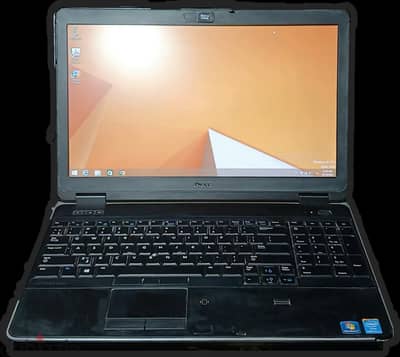 لابتوب Dell Latitude E6540 بحالة ممتازة جداً (فئة عمل شاقة)