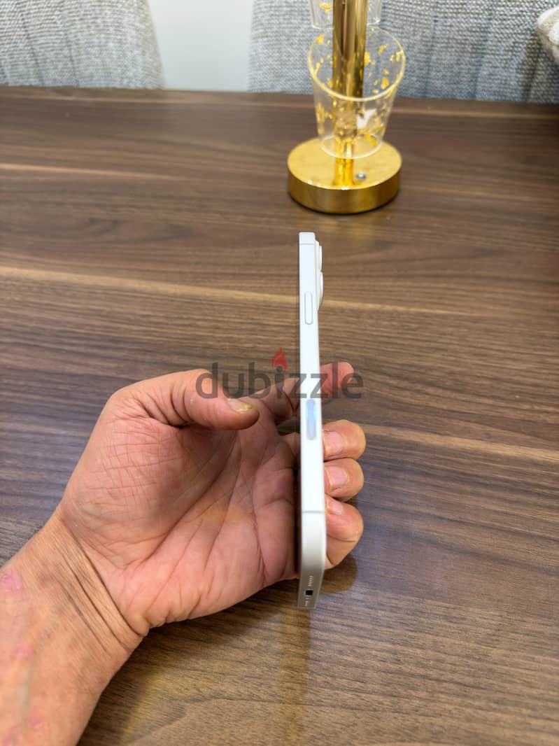 Apple - iPhone 16 Plus 1