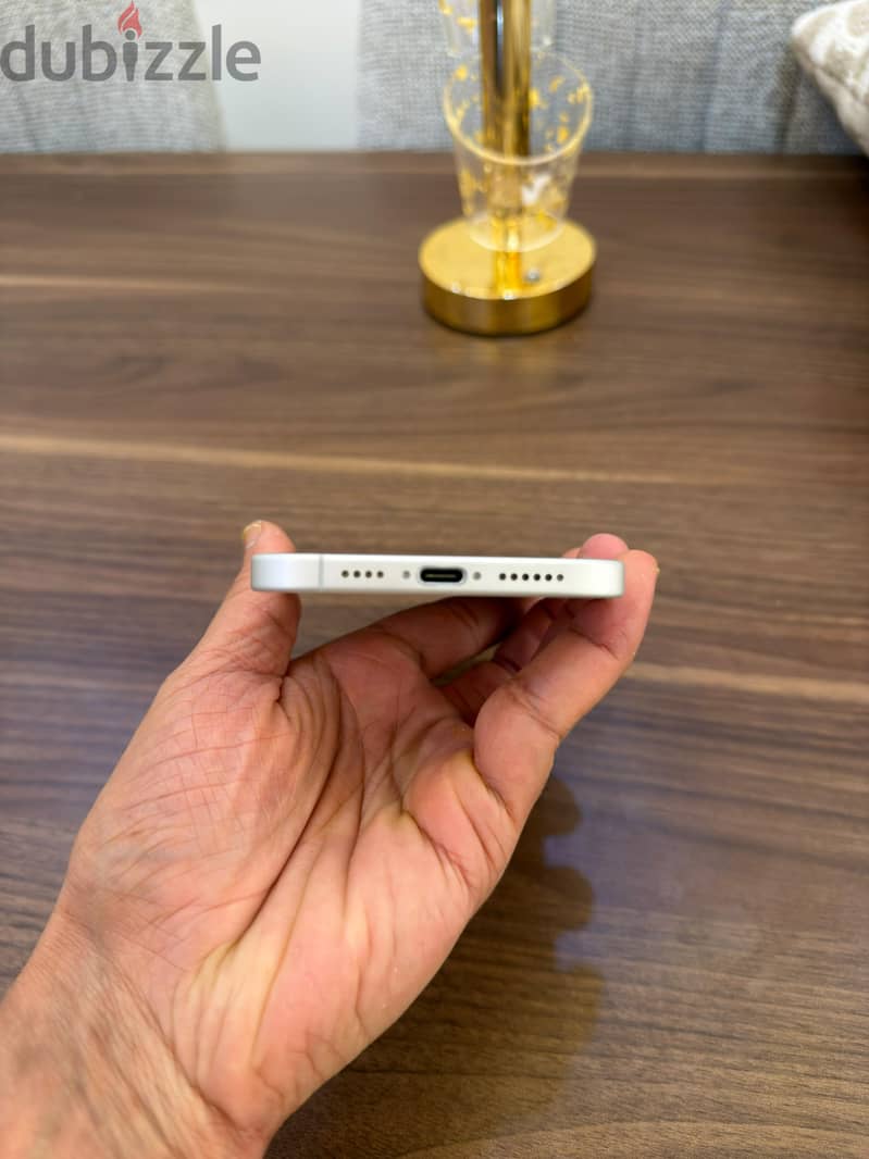 Apple - iPhone 16 Plus 3