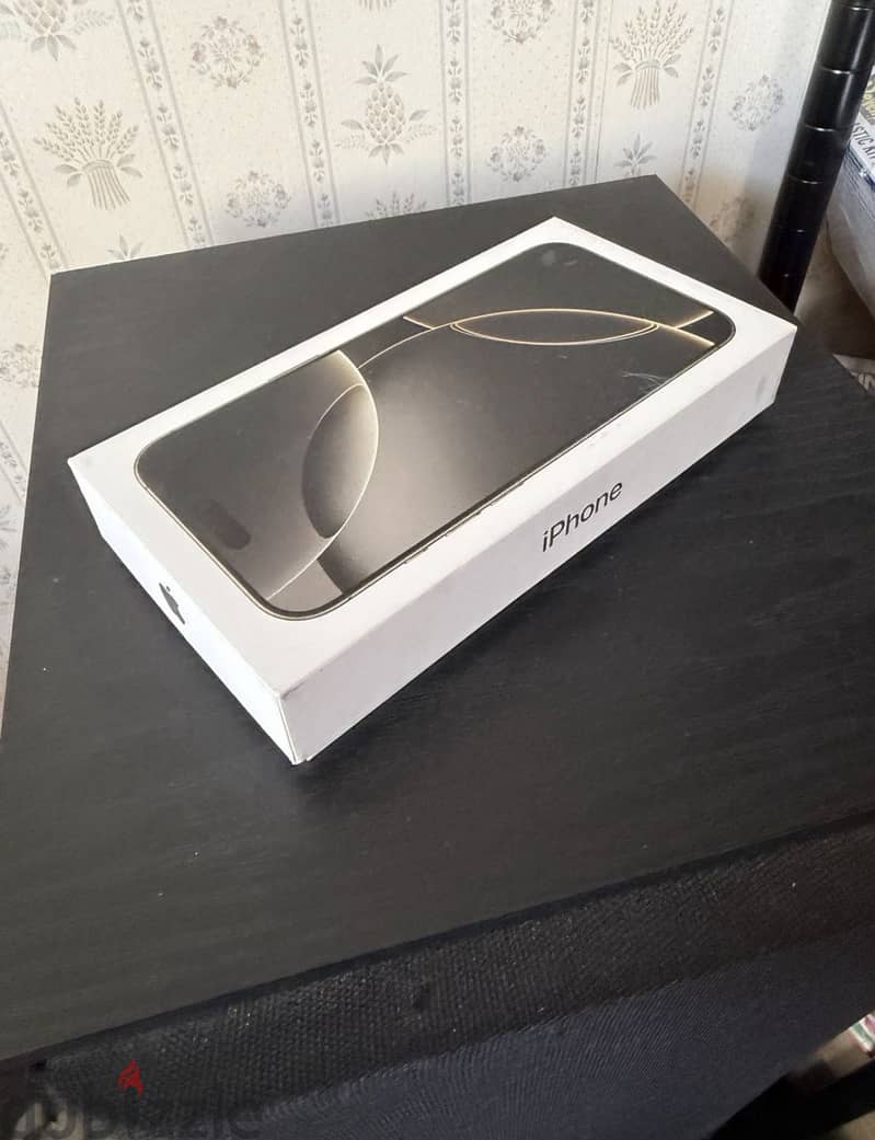 Apple - iPhone 16 Pro Max 3