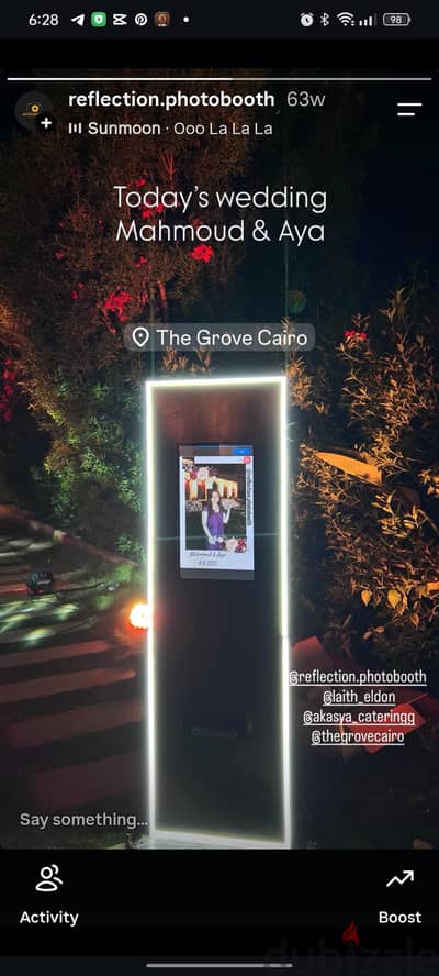 Reflection photo booth