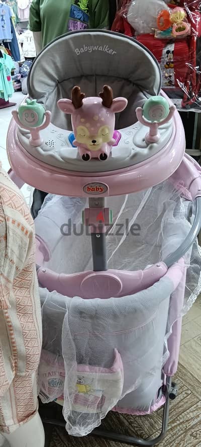 مشايه اطفال بنتي استخدمتها 4ايام يس  بحالتها للبيع ب1000جنيه