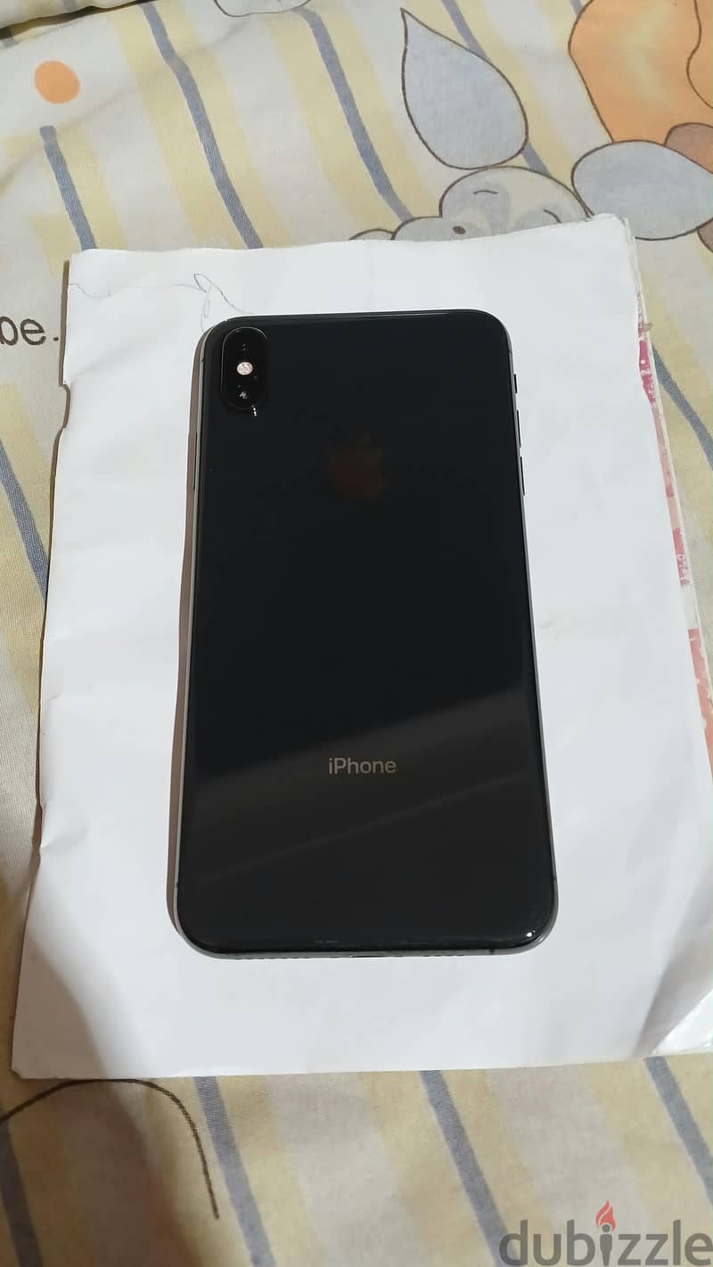Apple - iPhone XS Max 1