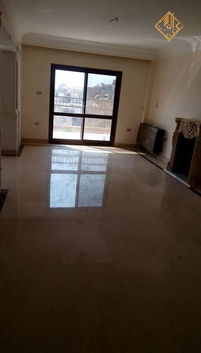 Apartment for sale, finished to a high standard ("super luxe"), in a prime location in Mohandessin.
