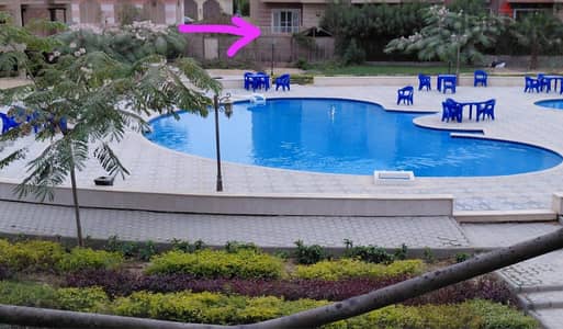 للبيع شقة في دريم لاند فيو حمام سباحة واجهه بحرية حديقة خاصة ٢٥٠ م