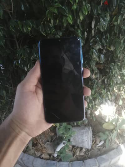 للبيع هونر  x8 128g 4gr وللبيع هواويy7,    2019  64g
