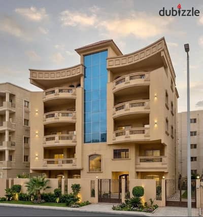 Building for Sale in Lotus South, Fifth Settlement – Ideal for Investment