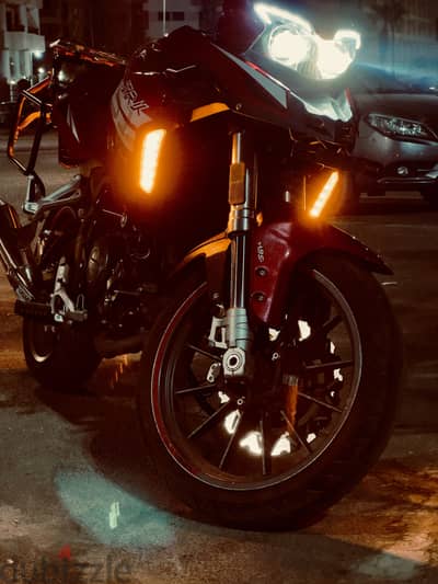 Benelli TRK 251 CC