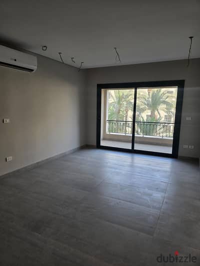 For sale a 75 meter studio with a master bedroom and reception in Village West Dura compound For sale a 75 meter studio with a master bedroom and reception in Village West Dura compound