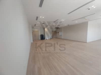 مكتب ادارى للايجار 380م موقع مميز على التسعين الجنوبى فى مفيدا بزنس بارك  Office for Rent in Mivida Business Park | south 90