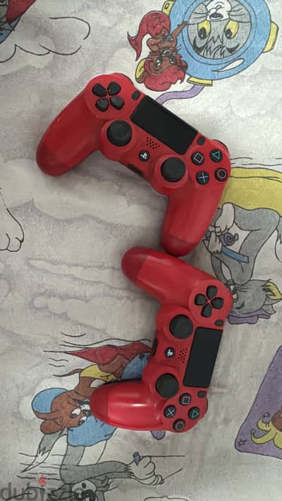 PS 4 + 4 دراعات اوريچنال