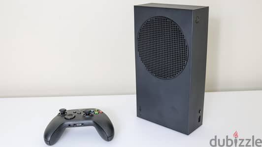 Xbox series s 1 Tb + 2 controllers + battery+FC 26 and games