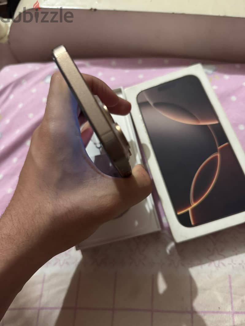 Apple - iPhone 16 Pro Max 3